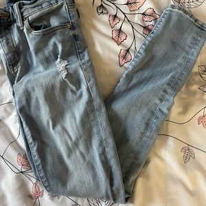 Light Wash Low Rise Skinny Jeans